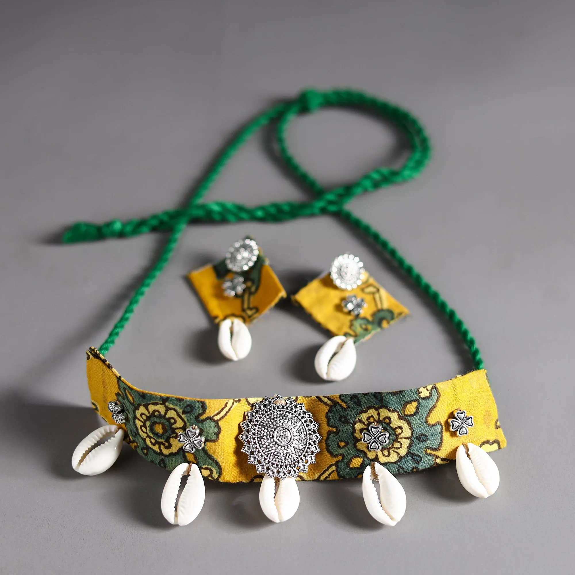 Elegant GS Fabart Handcrafted Choker Necklace Set 01