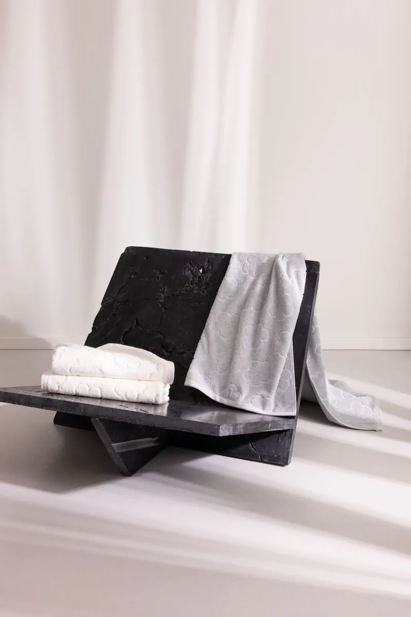 K Hanadot Perle Bath by Kenzo Paris | Organic Cotton