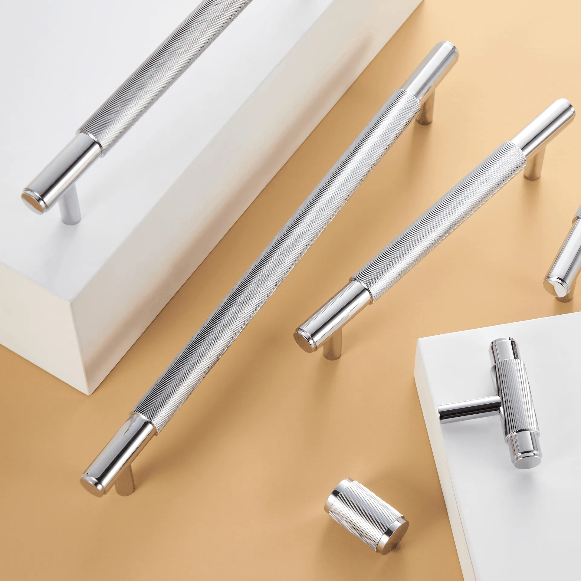 PALENCIA / Solid Brass Handles Swirled Knurl