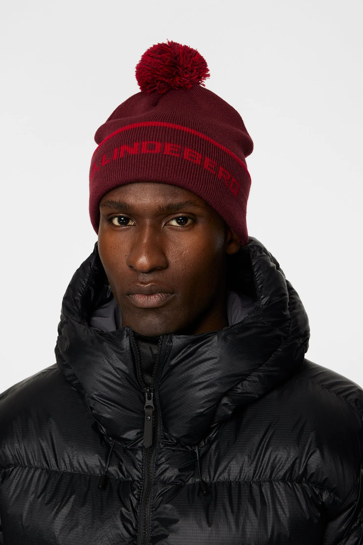 Stripe Beanie / Cabernet