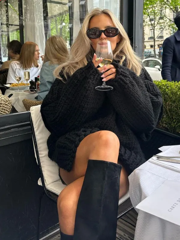 Women's Oversized Knit Turtleneck Jumper with Voluminous Sleeves | Ideal for Autumn/Winter